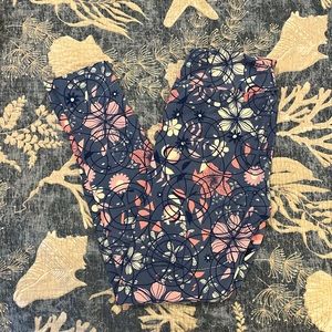 Lularoe Floral Leggings